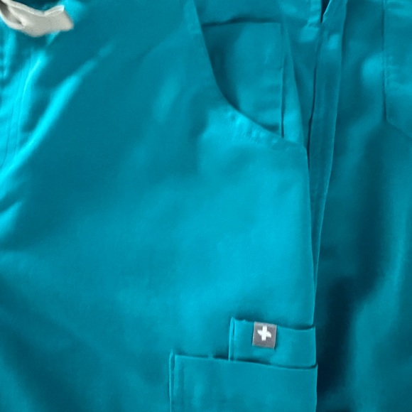 Figs Scrub Set - Picture 6 of 10